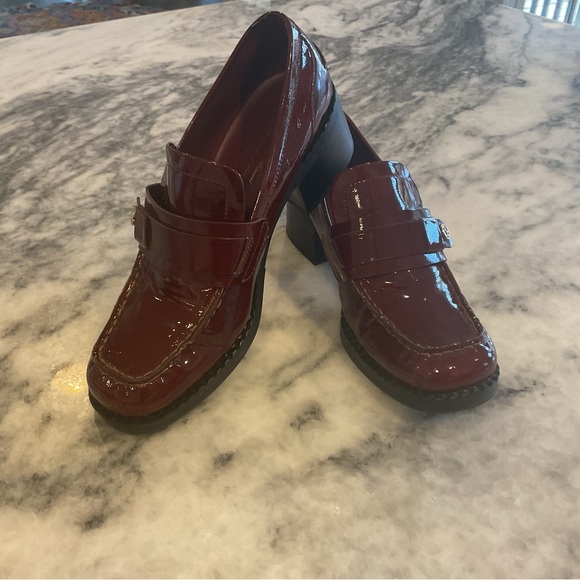 Leather Franco Sarto loafers. - Picture 1 of 4
